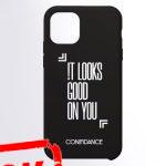Sloqanlı (''It looks good on you'') telefon qabları