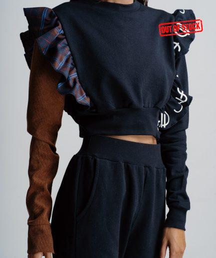 Sweatshirt with velvet sleeve